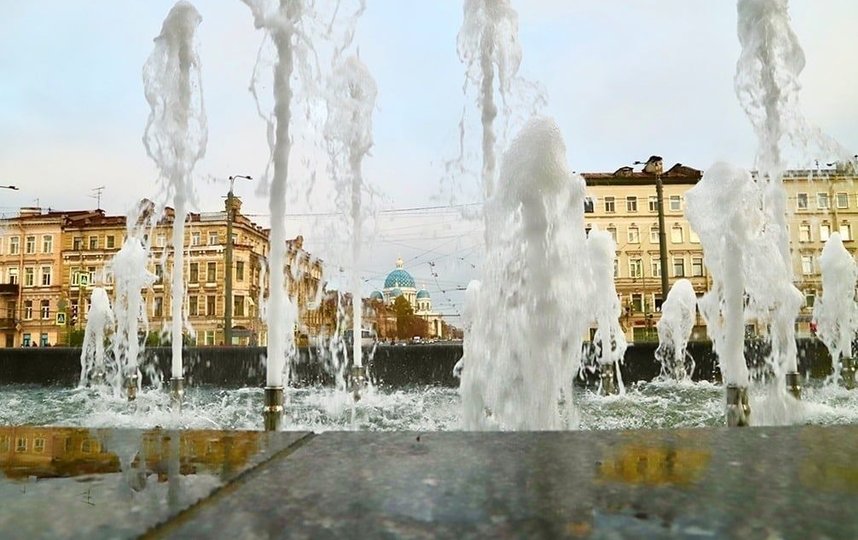 Сезон фонтанов начался в Петербурге