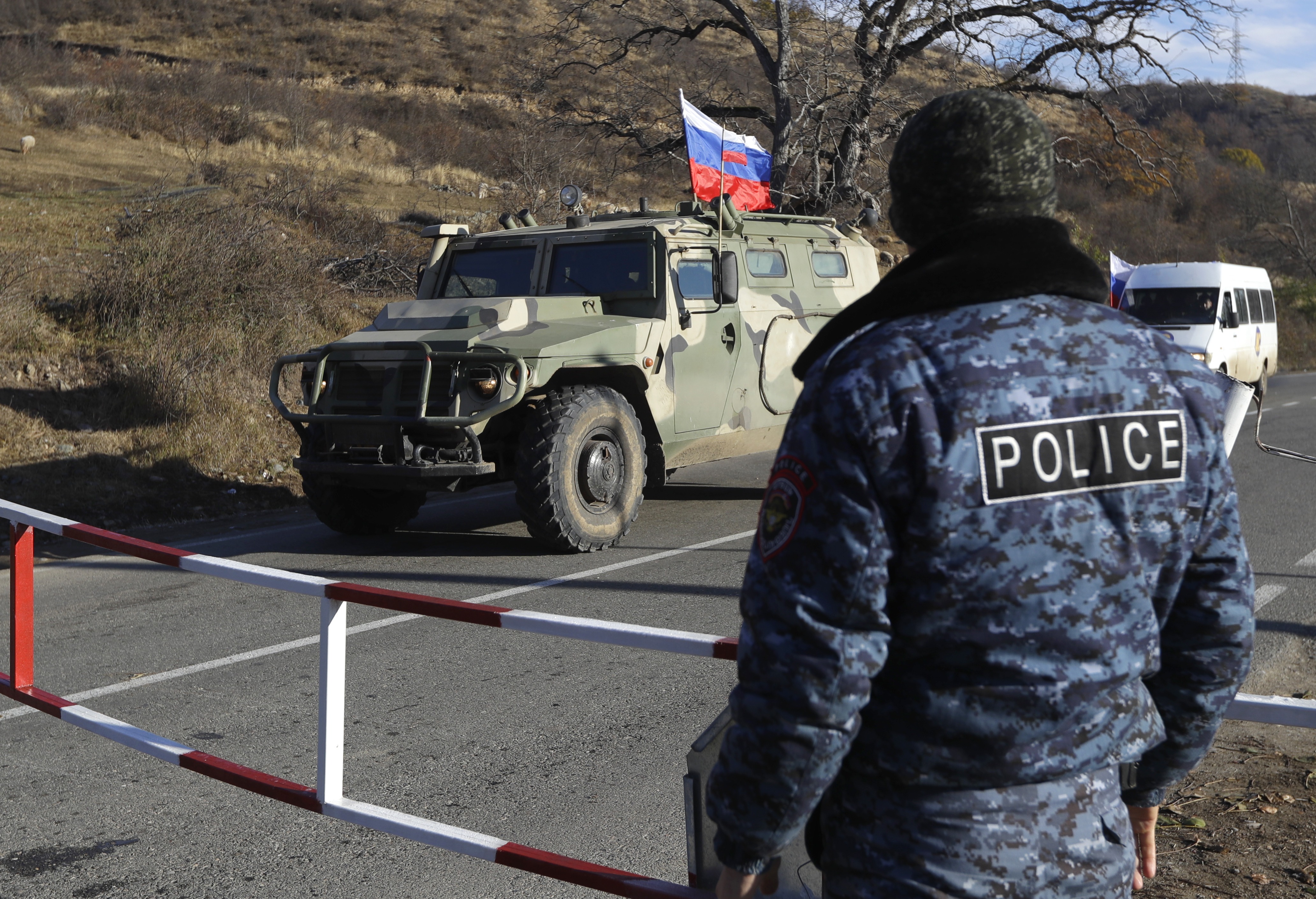 Российский военнослужащий погиб в ДТП в Армении