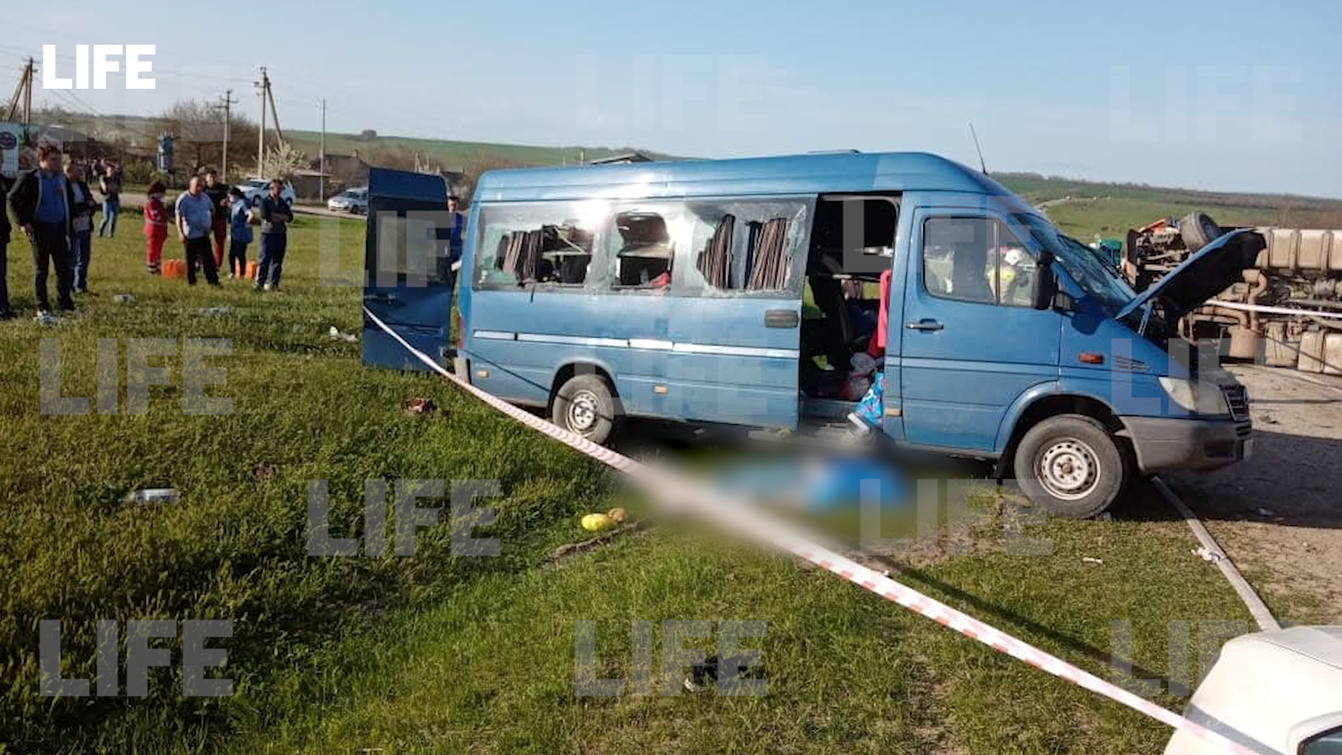 В Волгоградской области 3 мая объявили траур по погибшим в ДТП на Ставрополье детям