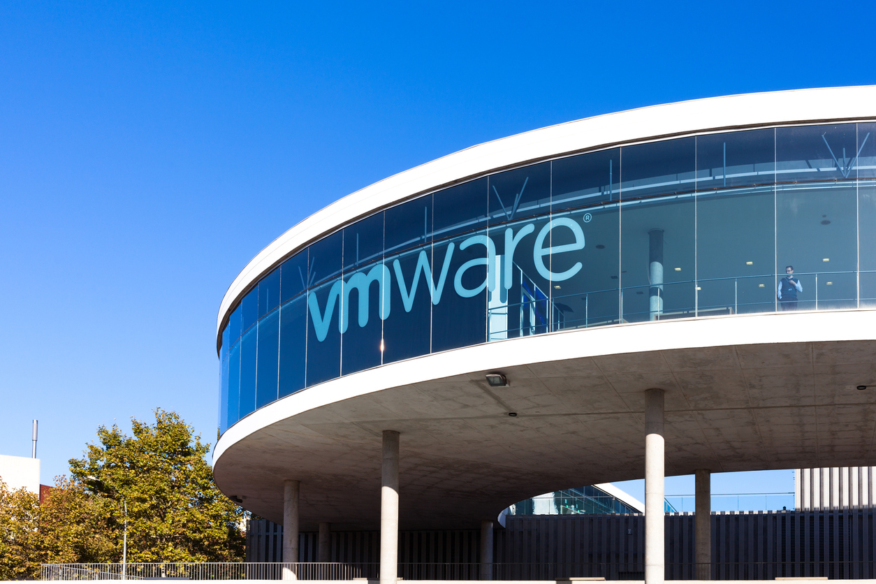 «Место работы не предопределяет успех». VMware разрешит 33 тыс. сотрудников работать откуда угодно