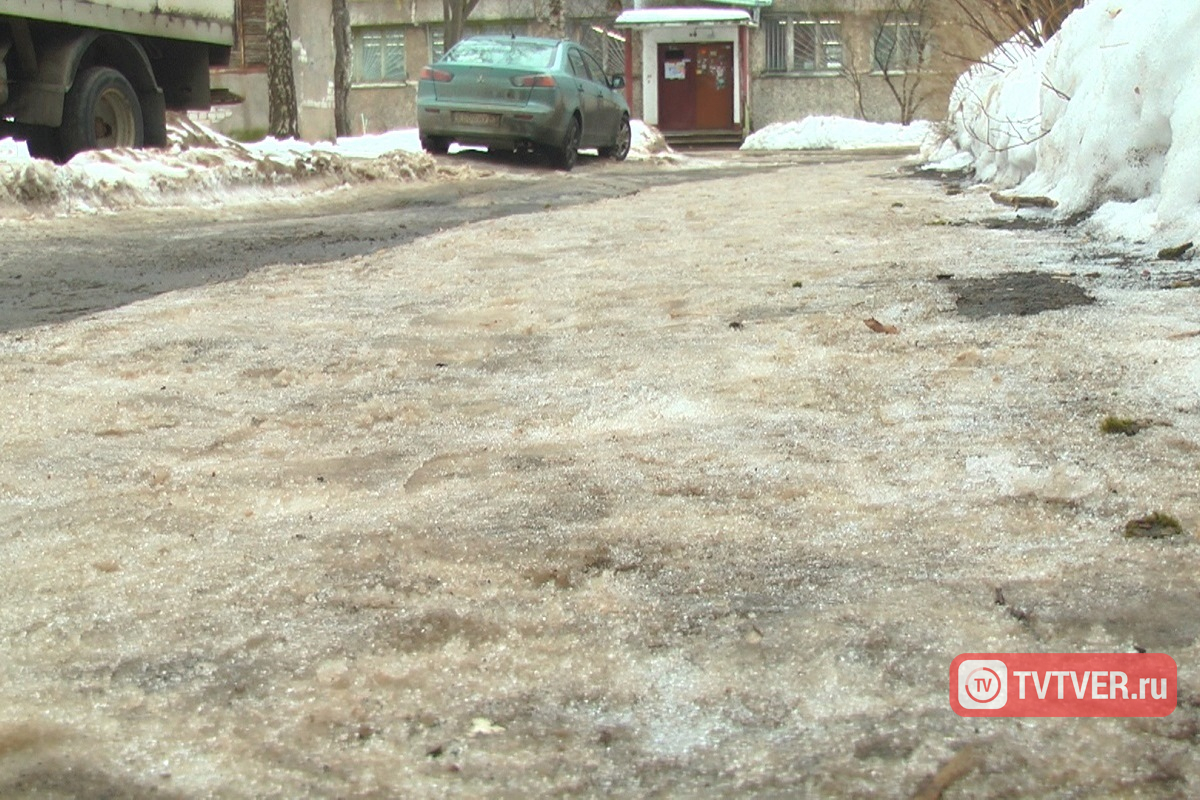 В Тверской области в связи с угрозой ледяного дождя объявлен 'желтый' уровень опасности