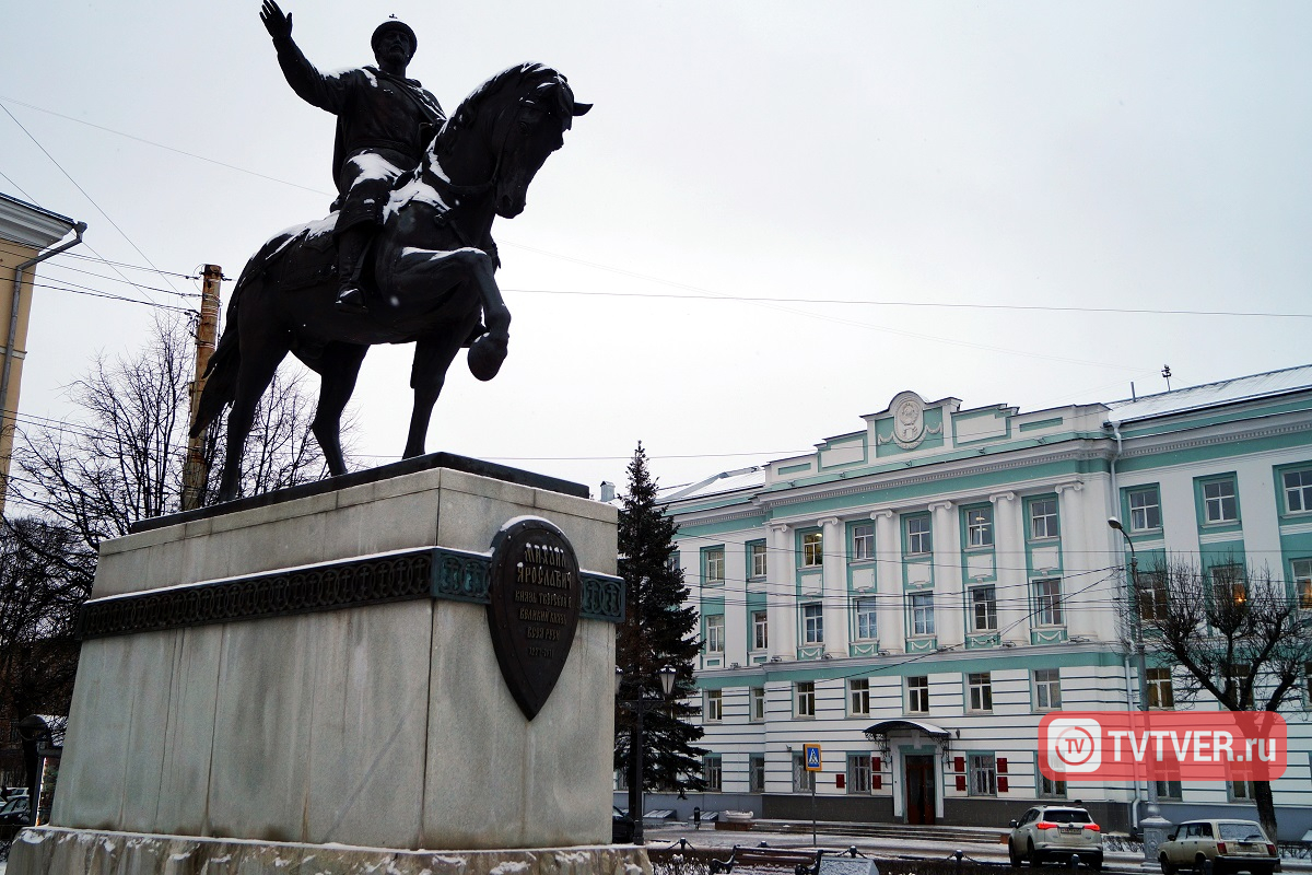 Движение транспорта по площади святого благоверного князя Михаила Тверского будет ограничено