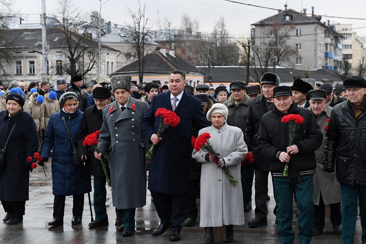 У Обелиска Победы прошел митинг, посвященный очередной годовщине освобождения Калинина