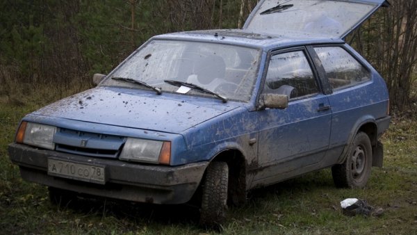 «Продам убожество, которого свет не видывал»: В сети нашли «самый дикий» ВАЗ-2108 за 20 000 рублей