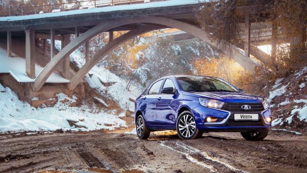 «АвтоВАЗ» начал думать о людях?: Обновленная LADA Vesta с CVT – можно гнать за рубеж