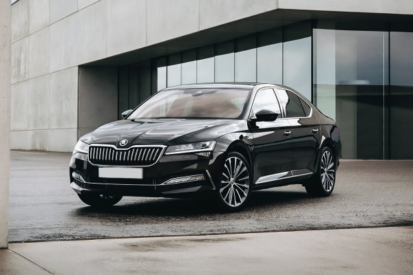 На порядок лучше «Камри», но в России ей делать нечего: Что мешает Skoda Superb добиться успеха