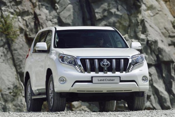 «Тойота», прости, но так нельзя»: Владелец Toyota Land Cruiser Prado посетовал на «косяки» внедорожника