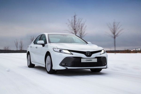 «Управление мечтой» умирает там, где начинается Toyota Camry XV70? Не машина, а разочарование – отзывы