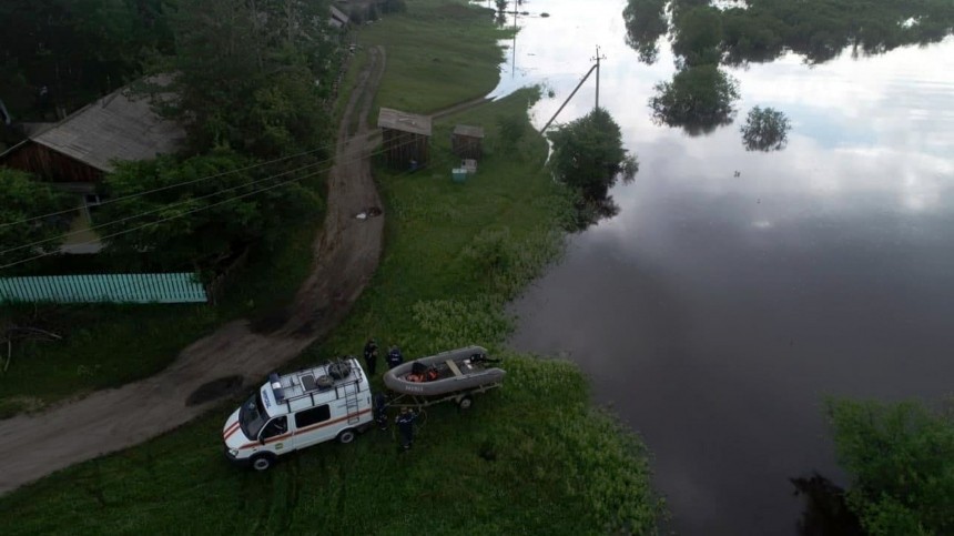 Тонущее Приамурье: уровень воды в Амуре превысил отметку наводнения почти 40-летней давности