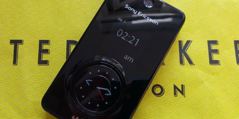 Sony Ericsson готовил гибрид телефона и плеера. Вот как он выглядел