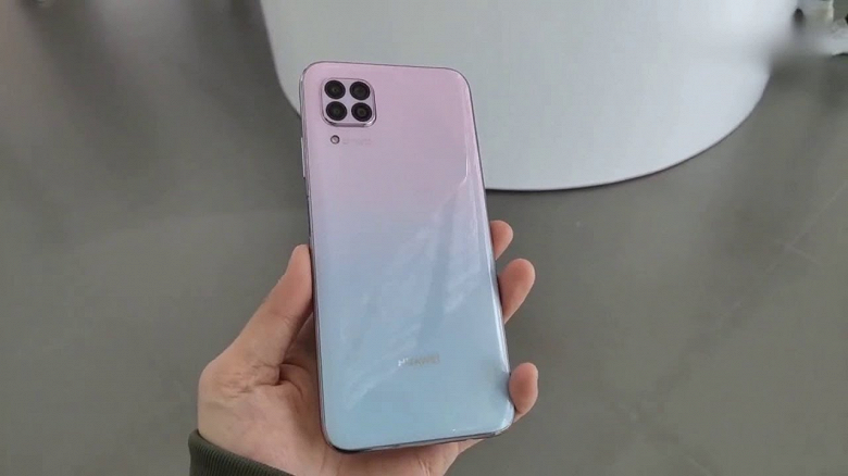 Преемник Huawei Mate 20 с очень похожей камерой поступает в продажу