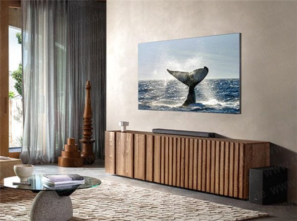 Samsung показала флагманские безрамочные телевизоры QLED 8К