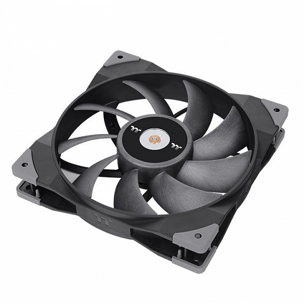 Вентиляторы Thermaltake ToughFan 14 предложены по одному и парами