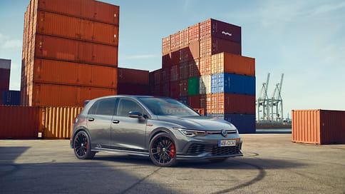 Volkswagen Golf GTI получил юбилейную версию Clubsport 45