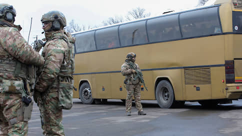 Узник консульства попал под обмен // Киев выдал Москве крымчанина, больше года жившего в российской дипмиссии в Одессе