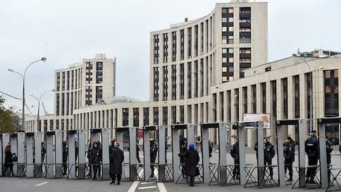 Против мусора, за врачей, шамана и выборы // Социологи готовы объявить 2019 год лидером по количеству уличных акций в стране