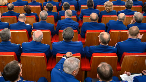 Прокуроров провожают в пенсионный фонд // В Генпрокуратуре начались добровольные отставки