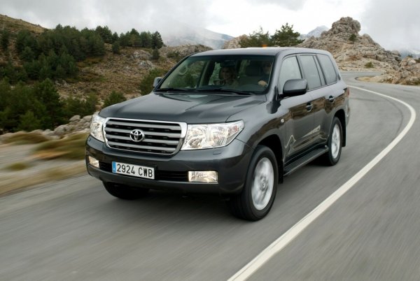 Еще один хит? Чего ожидать от Toyota Land Cruiser 300