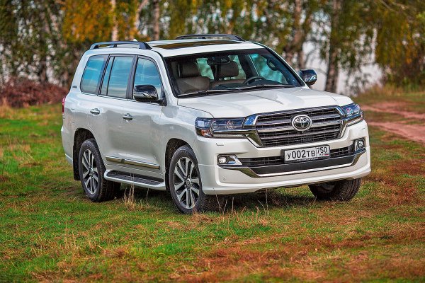 Председатель колхоза на выгуле: Чего ожидать, покупая б/у Toyota Land Cruiser 200 за 1,5 миллиона рублей?