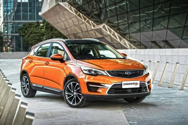 Идеальный конкурент KIA Seltos: Почему «кореец» бессилен против китайского Geely Emgrand GS