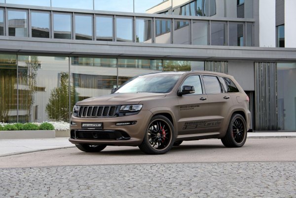 Даже «Крузак» не так хорош: «Беспощадный» Grand Cherokee SRT-8 – покоритель водительских сердец