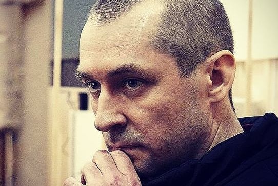 Экс-полковник Захарченко в колонии избил 2-метрового тяжеловеса