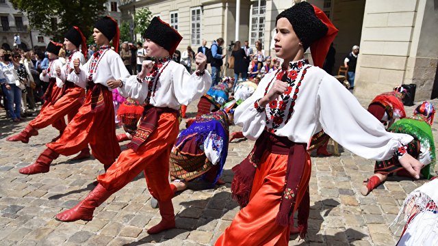 День (Украина): между Отчизной и империей (часть 2)