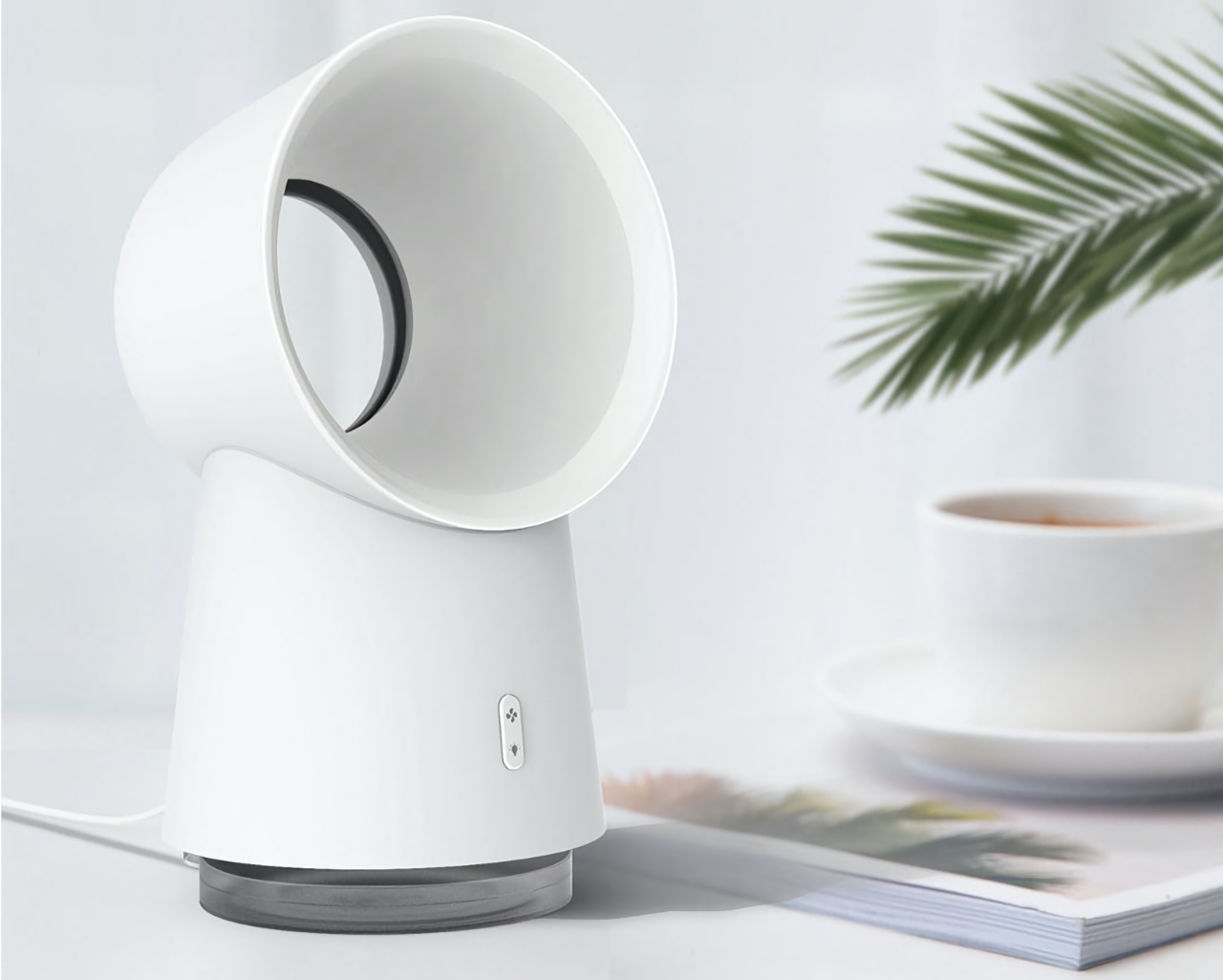 Xiaomi Happy Life 3 in 1 Mini Cooling Fan: безлопастный настольный вентилятор с увлажнителем воздуха за $26