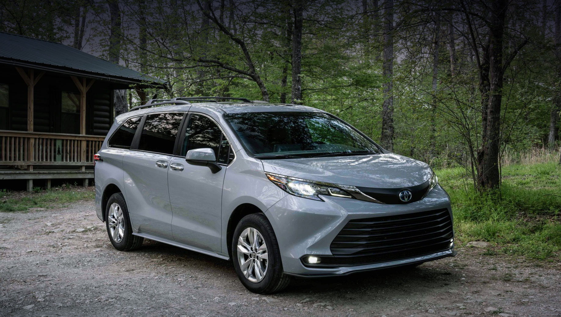 Toyota Sienna приготовилась к вылазкам на природу