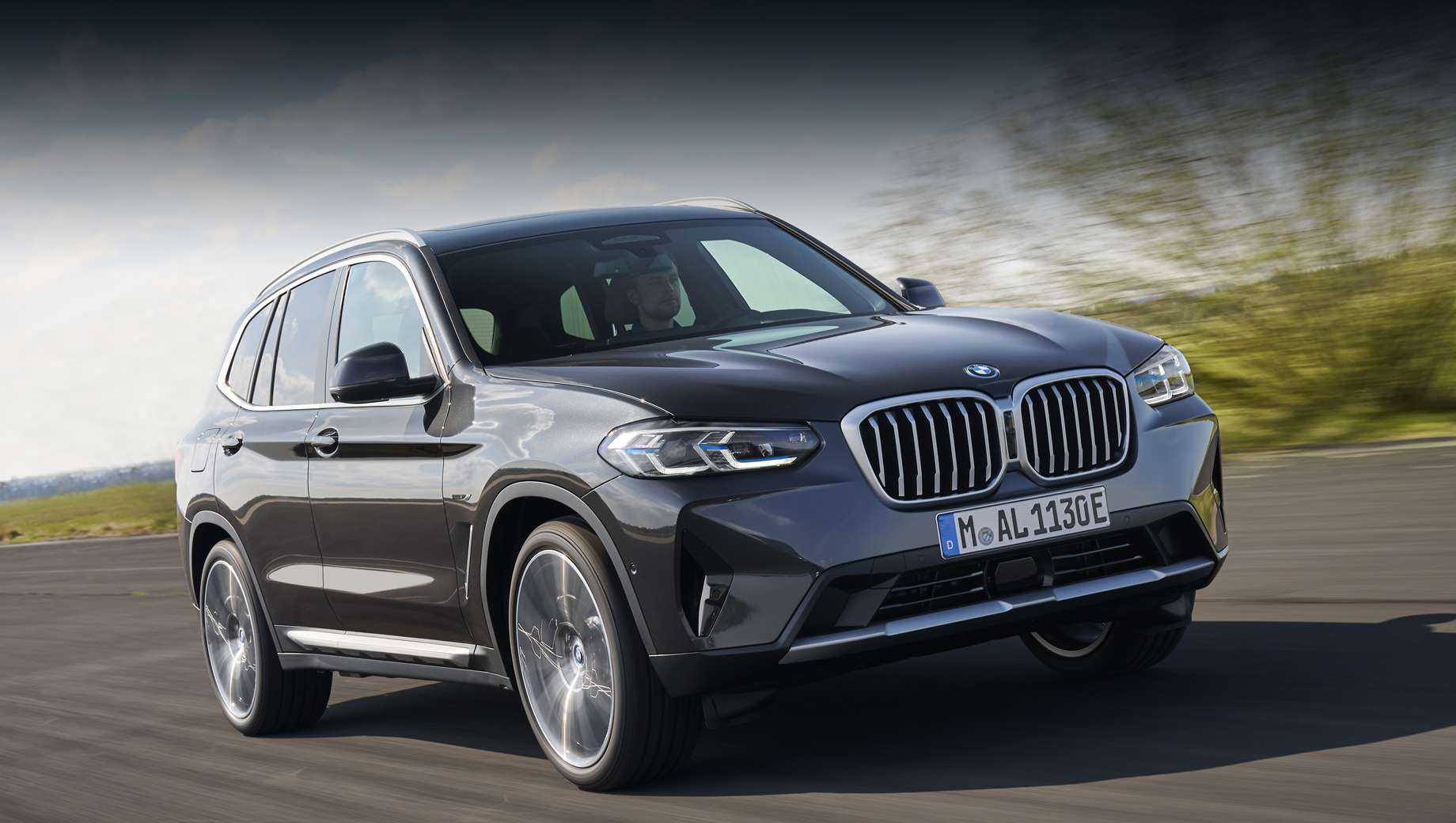 Собратья BMW X3 и X4 пережили обновление вместе с М-версиями