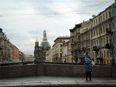 В Петербурге коронавирусом заразились врачи и пациенты Александровской больницы