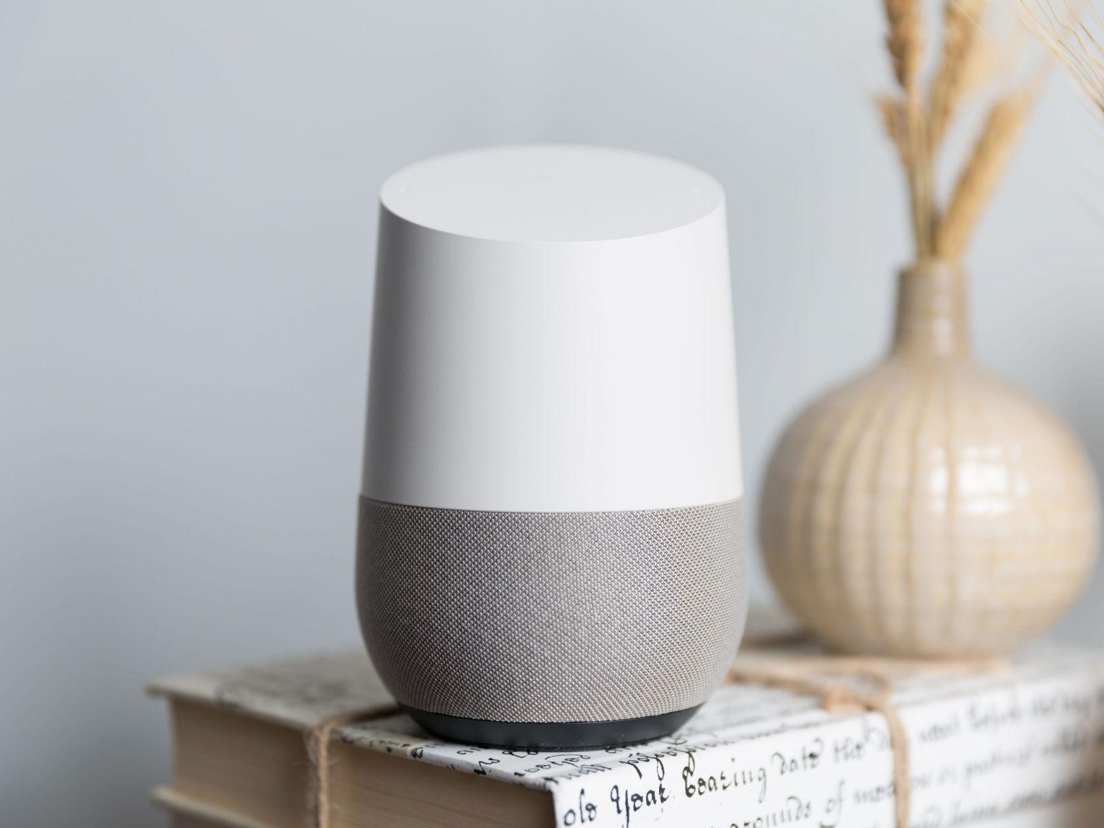 Google прекратила продажу оригинальных Google Home