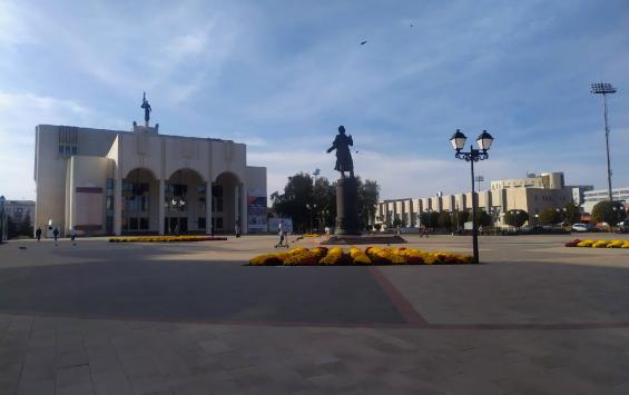 Реконструкция Театральной площади завершена