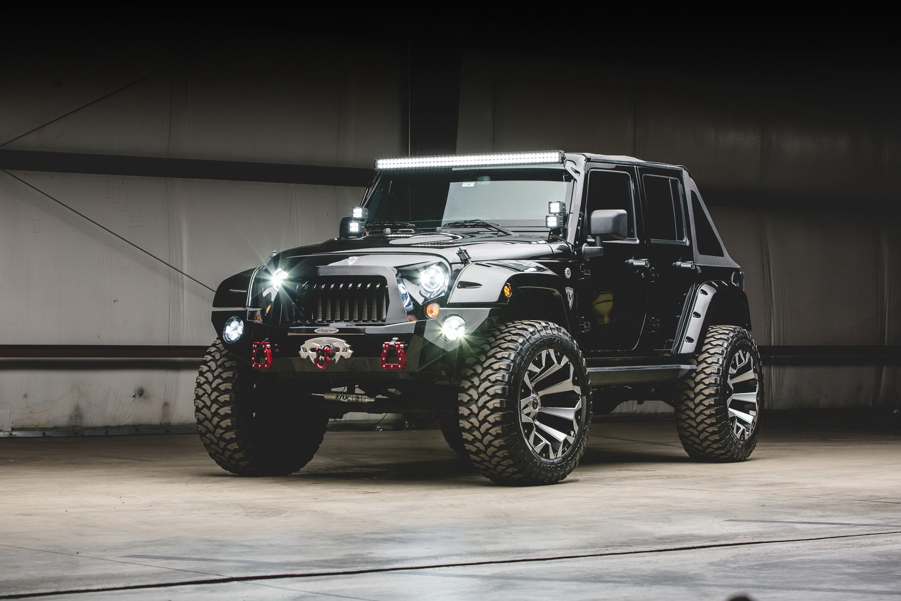 Посмотрите на экстремальный Jeep Wrangler с 37-дюймовыми колесами