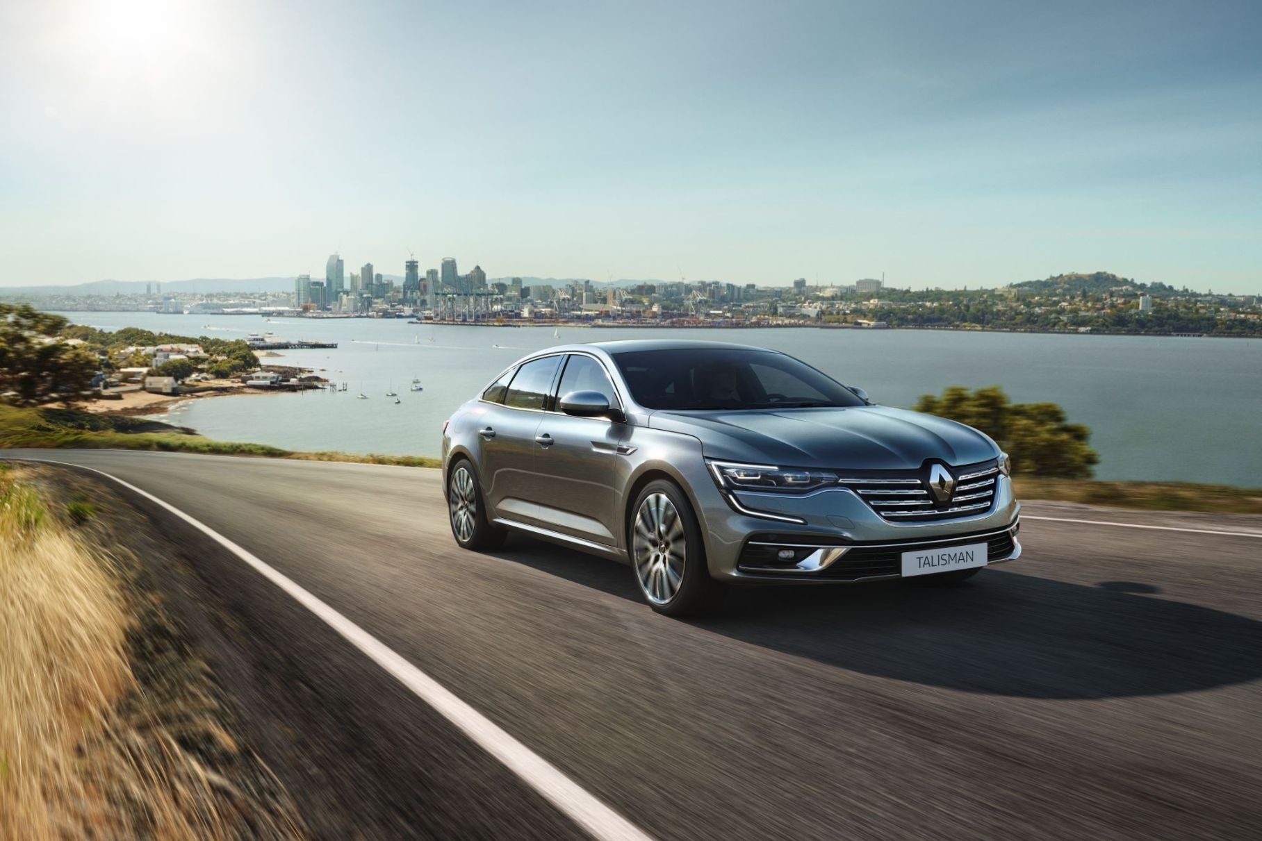 Renault Talisman обновился и получил «турботройку»