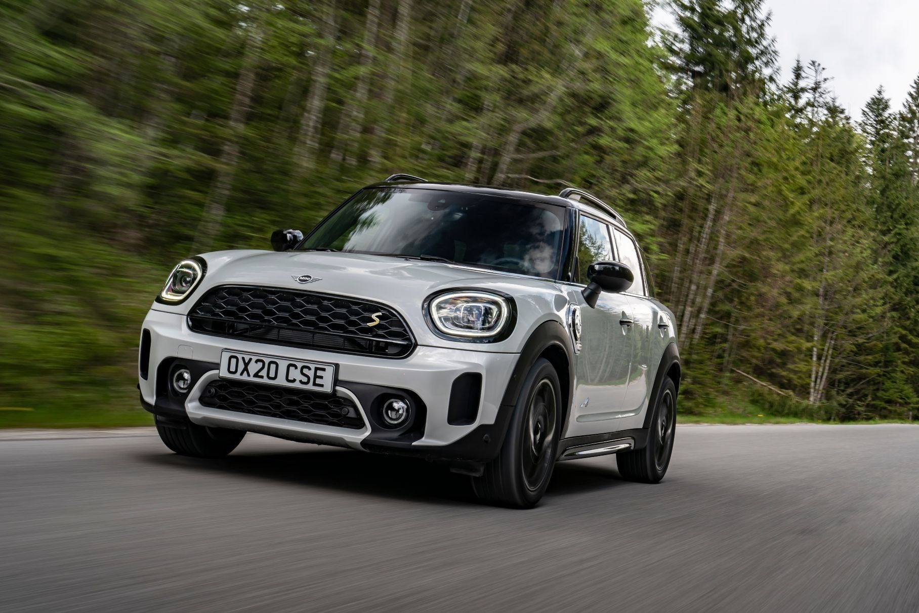 MINI Countryman обновился снаружи и внутри