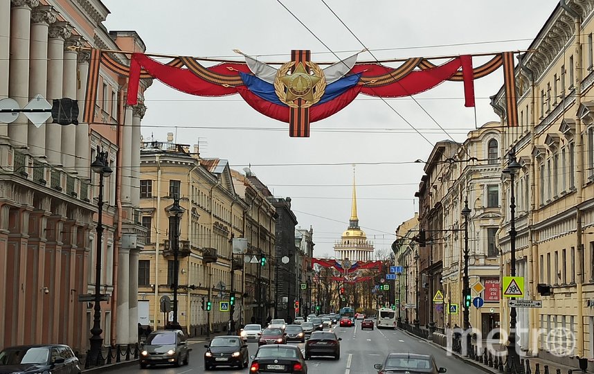 Петербург к 9 Мая украсили не полностью: фото