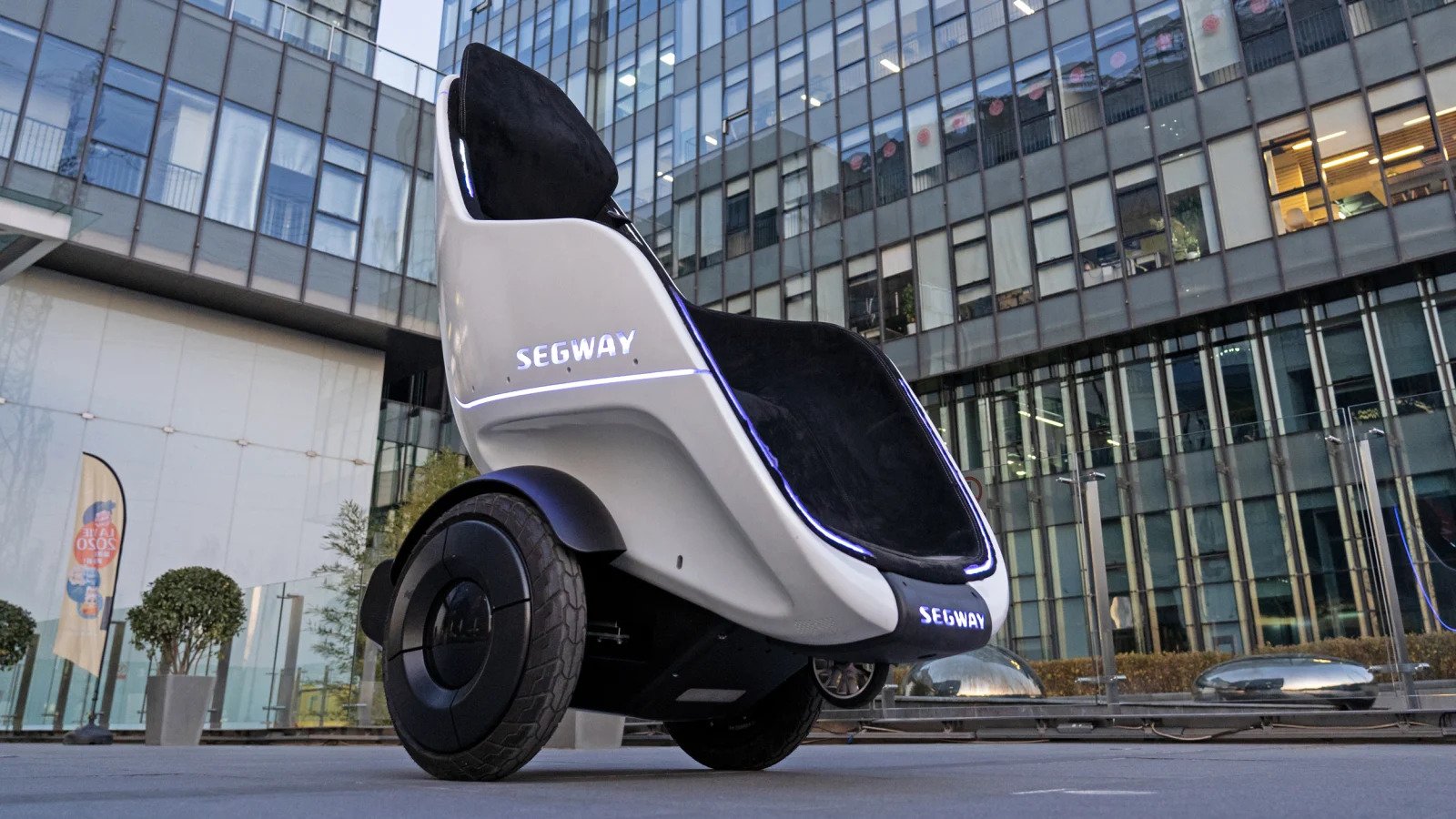 Segway представила транспортное электрокресло