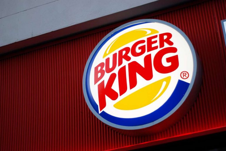 Французский Burger King будет бесплатно рекламировать другие рестораны в своём Instagram до конца локдауна