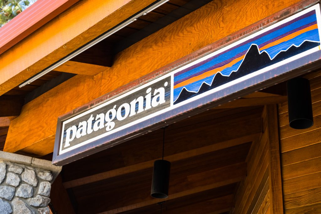 Глава Patagonia уверен, что брендам не стоит бояться выражать политическую позицию. Он рассказал, как делать это правильно