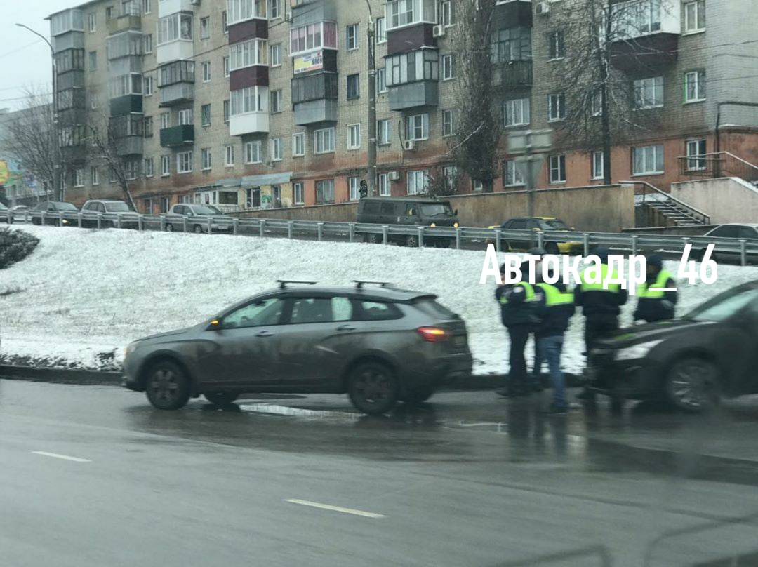 Как всегда неожиданно выпал снег и привёл к увеличению числа ДТП на курских дорогах