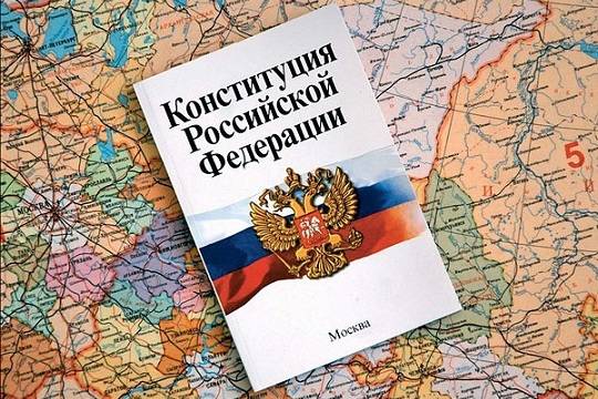 С плакатов о голосовании по поправкам в Конституцию убрали дату