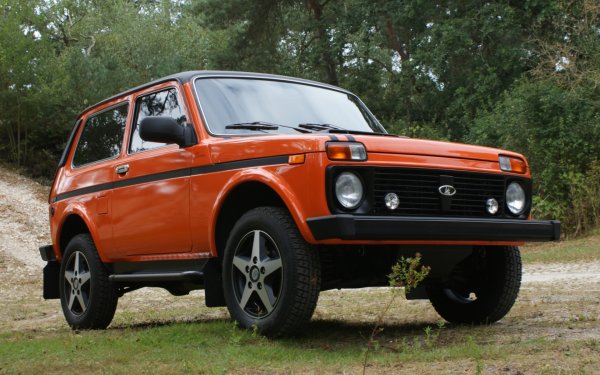 А у тебя точно Lexus? Как «приколхозить» к LADA 4x4 «японца» и «немца»?