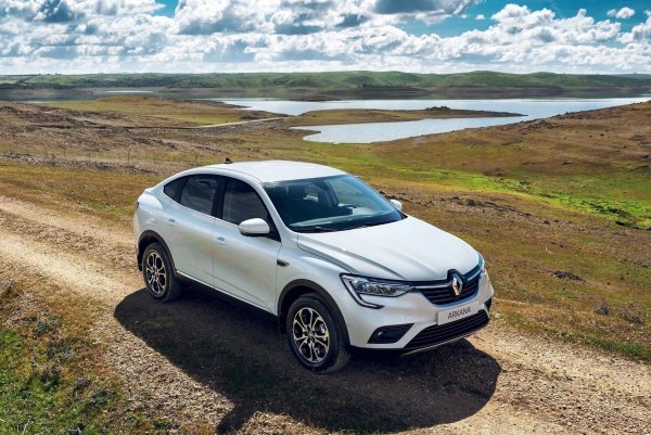 Arkana, не болей: Первые российские владельцы Renault Arkana отмечают положительные сдвиги в устранении «болячек» после обновления EasyLink