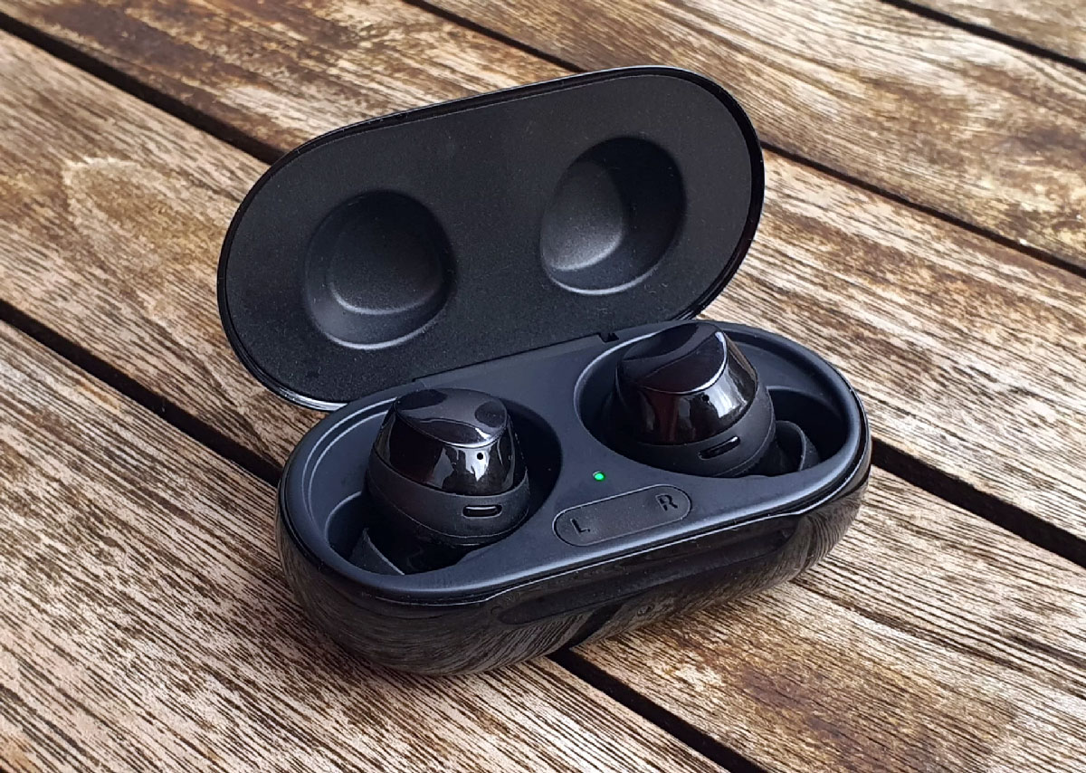 Наушники Samsung Galaxy Buds+ уже в России