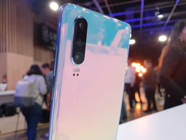 Huawei P30 Pro и Mate X удалили с официального сайта Android