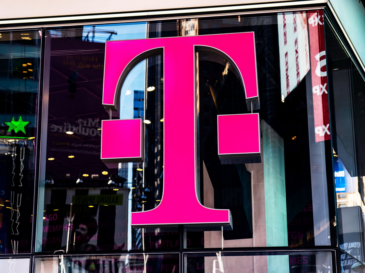 Компания T-Mobile подтвердила факт взлома